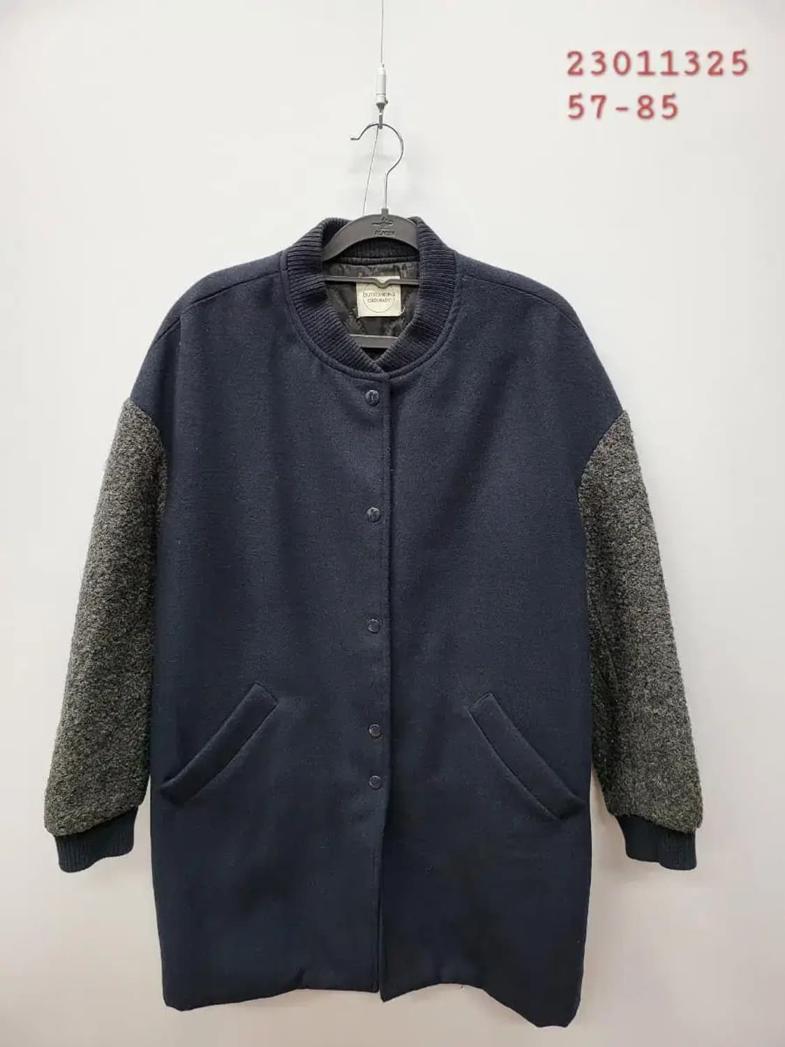 무신사X아웃스탠딩오디너리 여성FREE 모직 누빔 야구점퍼, 실측57-85 상품이미지1