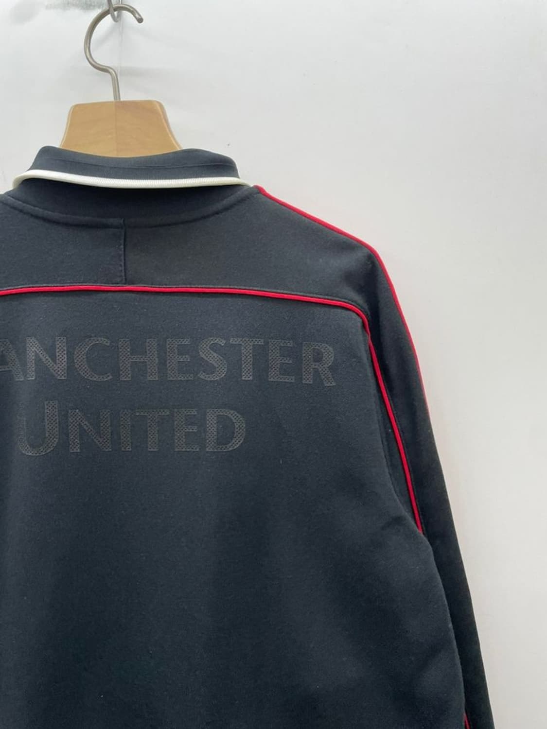 100 나이키 맨체스터 유니이티드 맨유 블랙 져지 트레이닝탑 상품이미지3