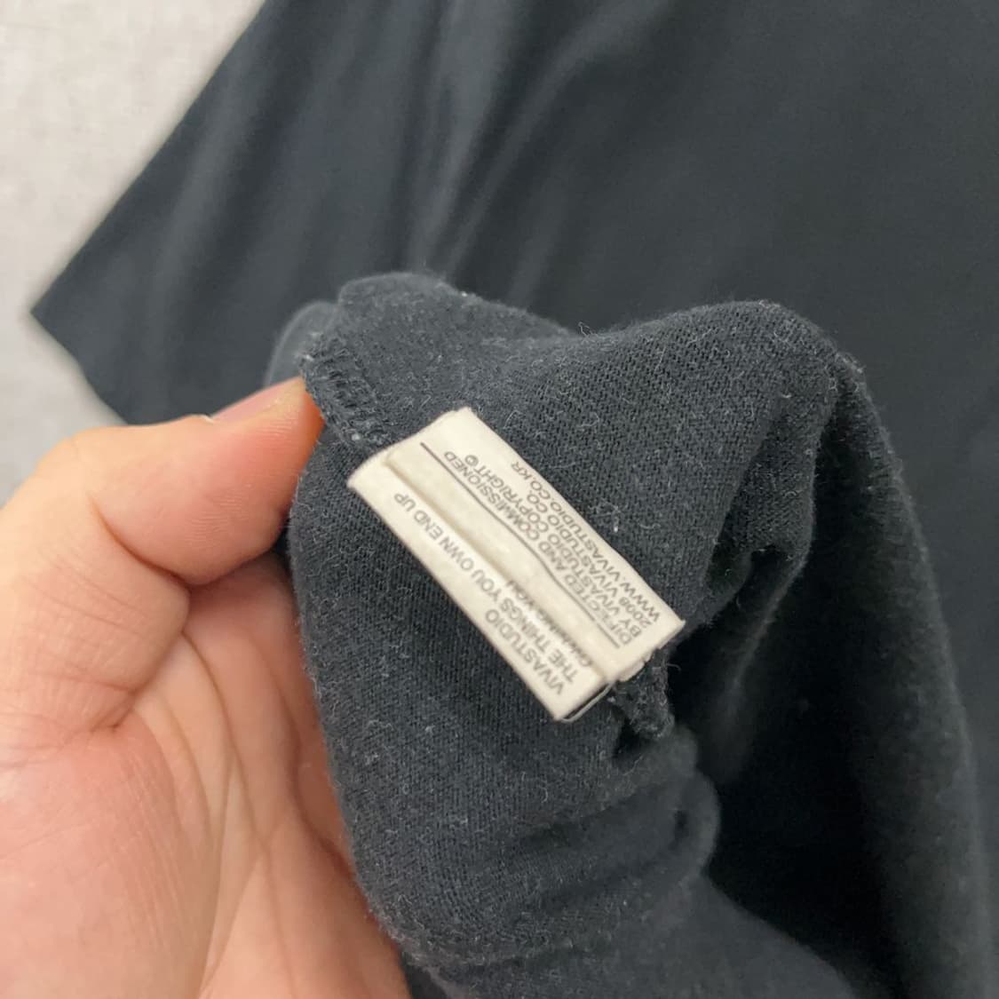 비바스튜디오 블랙 고양이 반팔티 105 M00113 상품이미지4