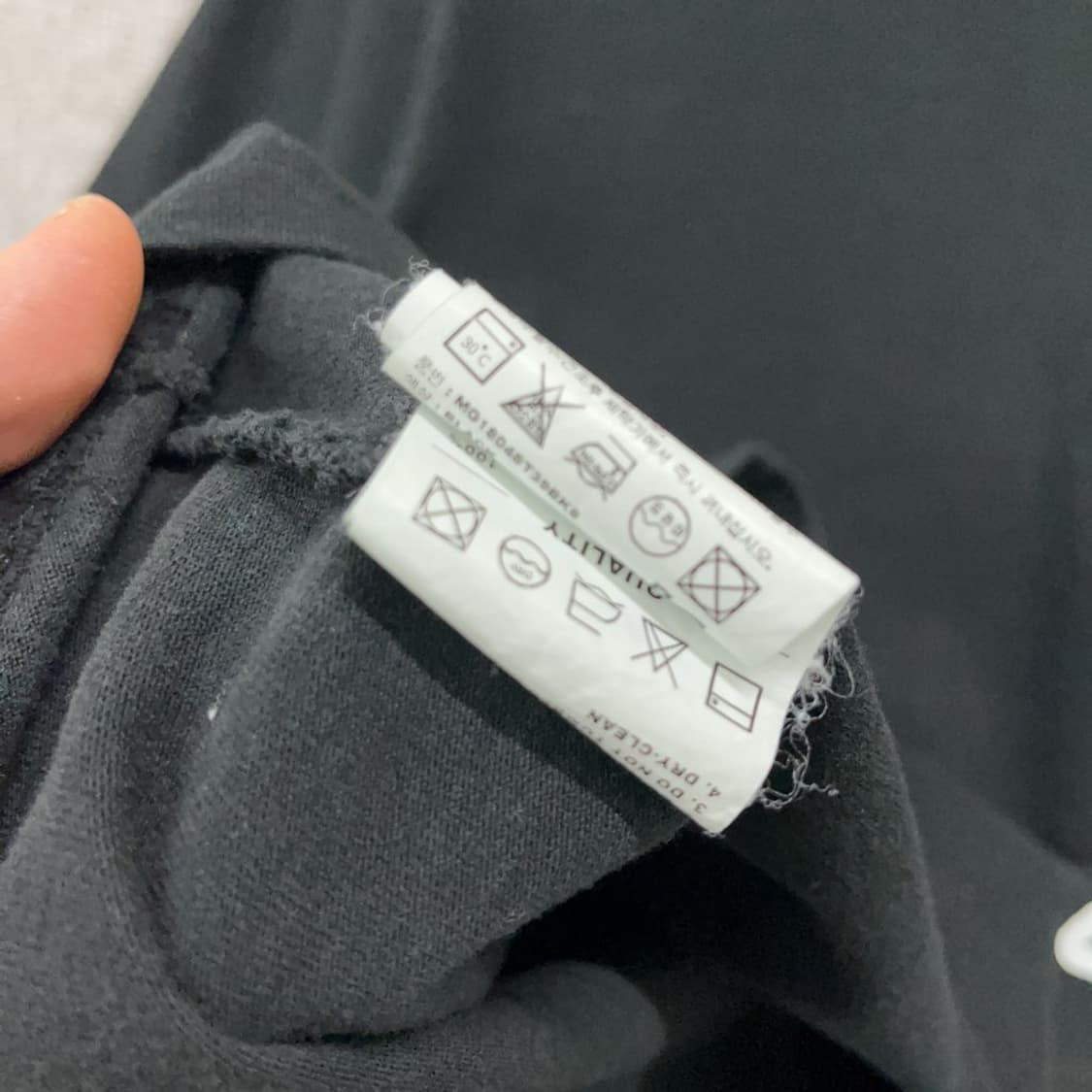 마크곤잘레스 와릿이즌 블랙 반팔티 M00123 상품이미지4