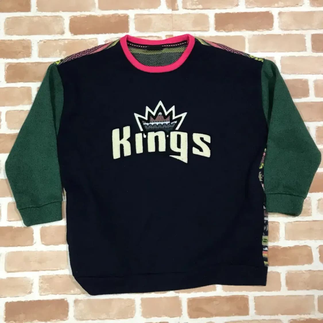 NBA 킹스 로고 니트 상품이미지1