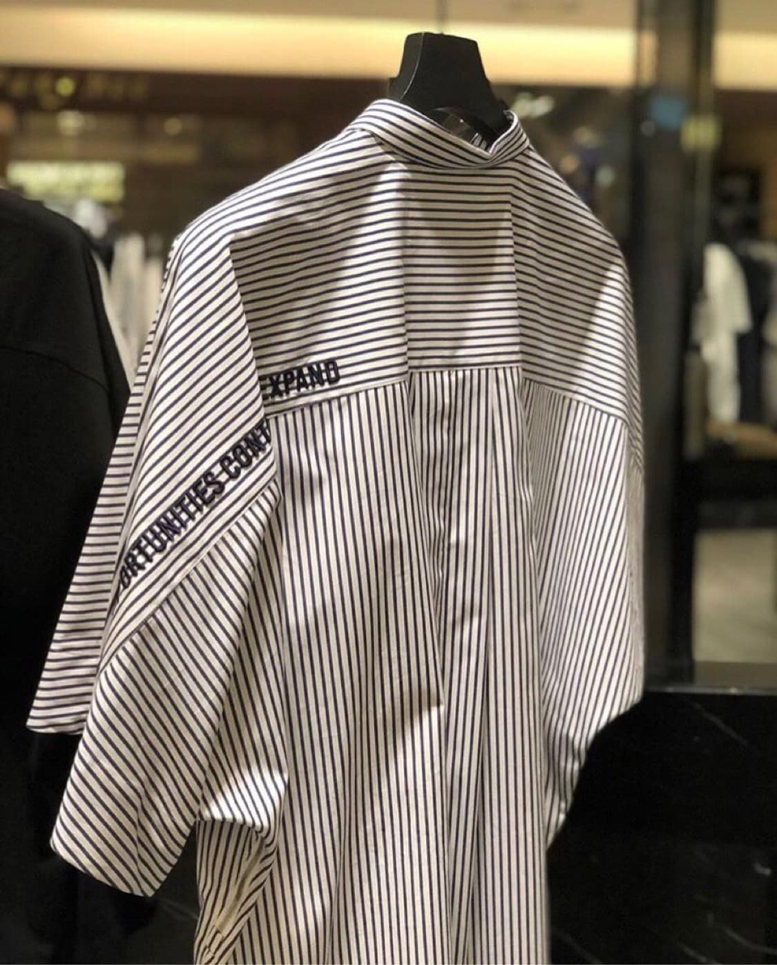 (46사이즈) 준지 juunj / 가오리소매 사이드지퍼 레터링셔츠 상품이미지7