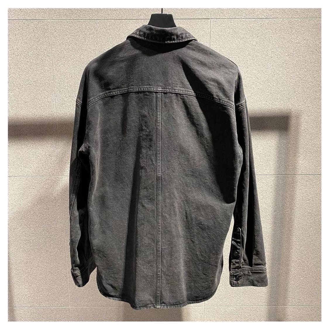 (48사이즈) 준지 juunj / 흑청 데님 셔츠 상품이미지2