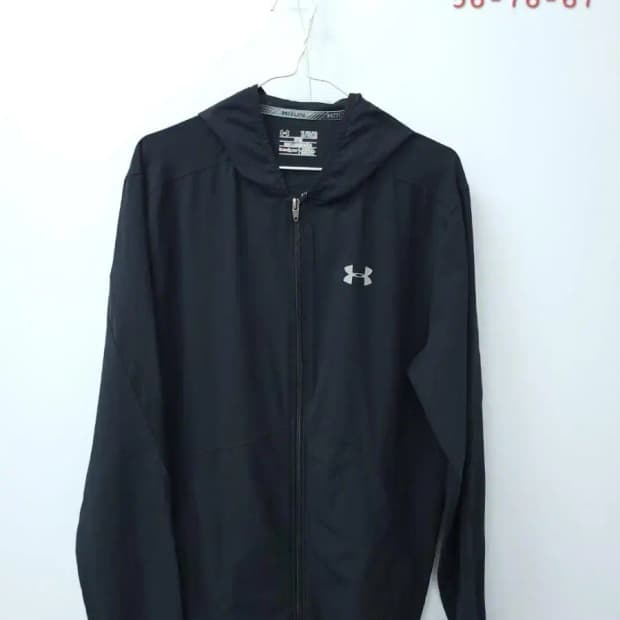 언더아머 XL 105 후드집업 져지점퍼, 실측56-76-67