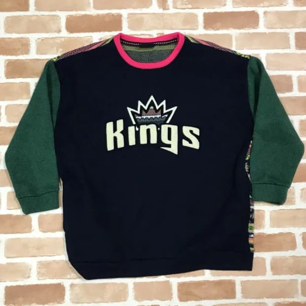 NBA 킹스 로고 니트