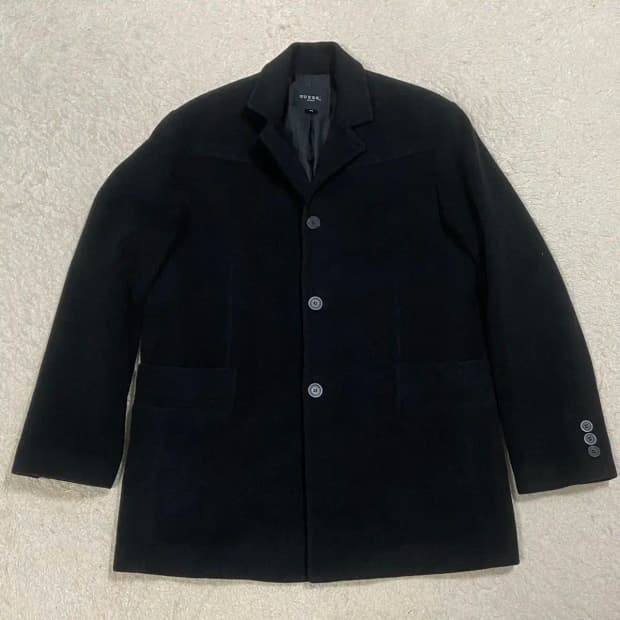 105 게스 하프 코트